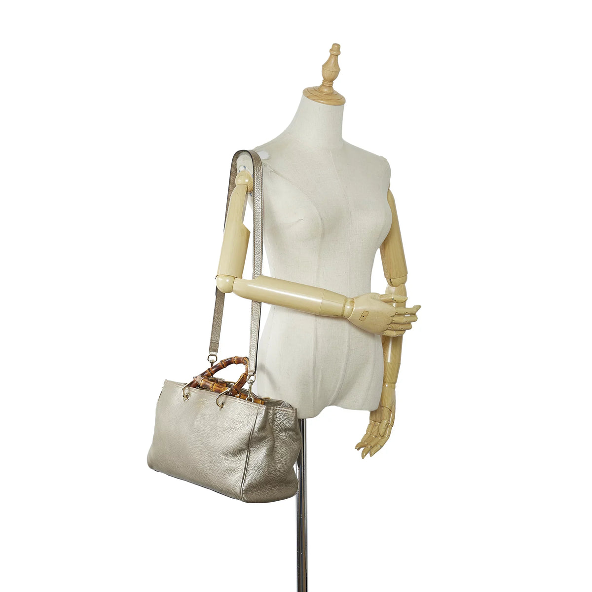 Pre-Owned Authenticated Gucci Medium Bamboo Shopper Calf Leather Brown Satchel Unisex (Good)