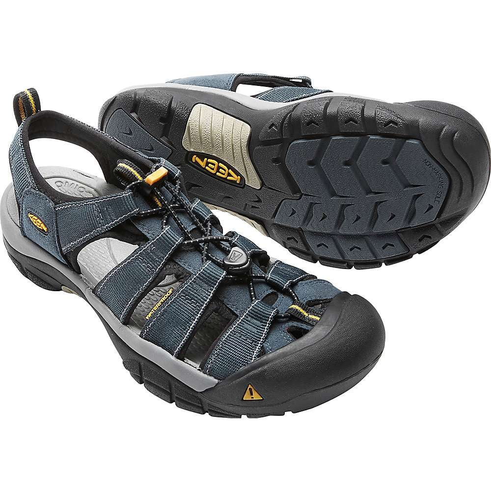 KEEN Men's Newport H2 aqua Sandal with Toe Protection