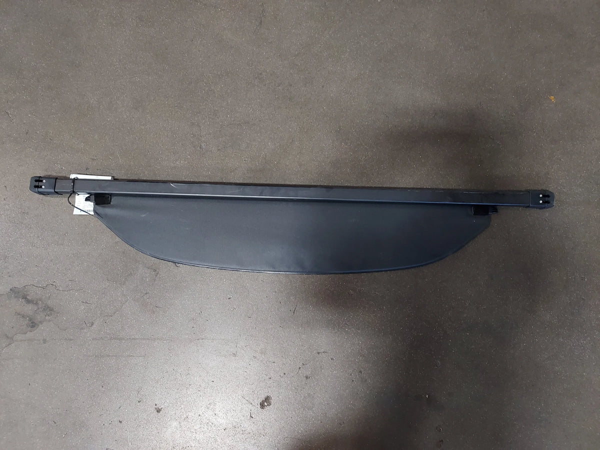 Pre-Owned 2014  Rav4 Trunk Cargo wrap Shade OEM LKQ (Good)