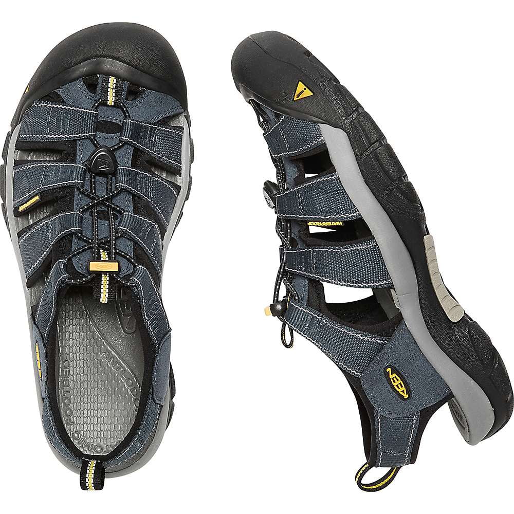 KEEN Men's Newport H2 aqua Sandal with Toe Protection