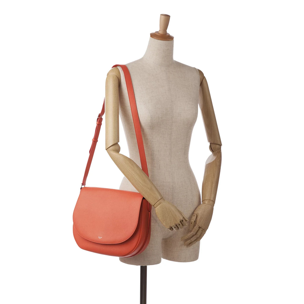 Pre-Owned Authenticated Celine Trotteur Messenger Bag Calf Leather Orange Crossbody Bag Unisex (Good)
